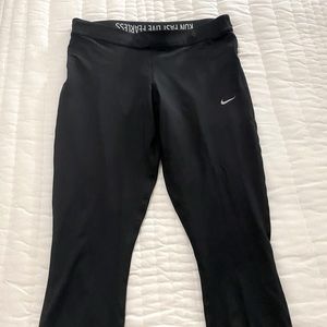 Nike Dry Fit Capri Leggings